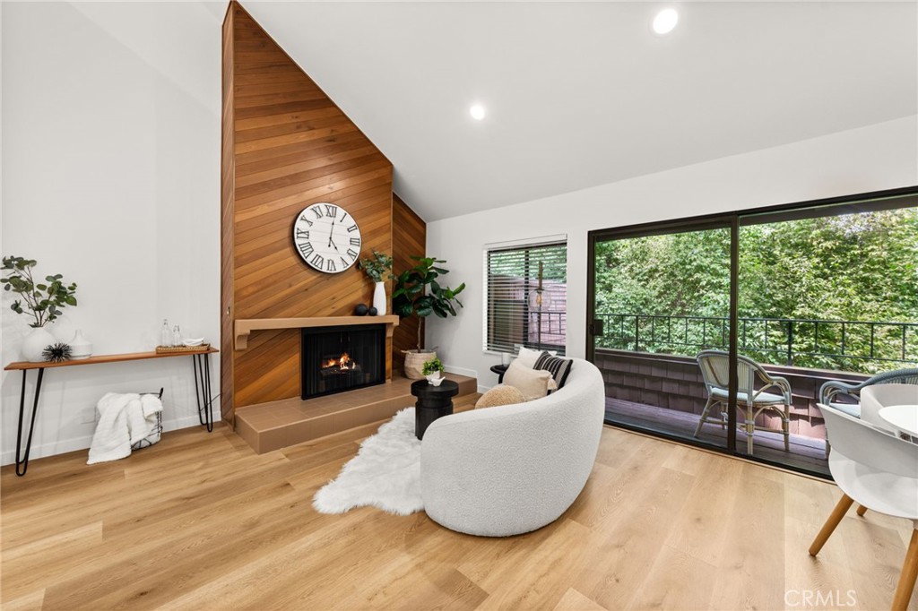 2733 Pine Creek Circle