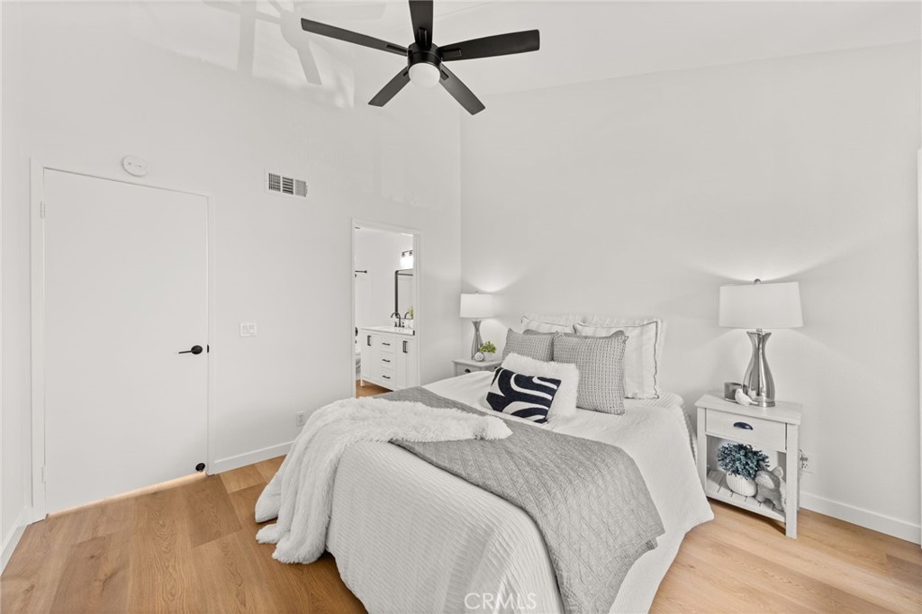 2733 Pine Creek Circle