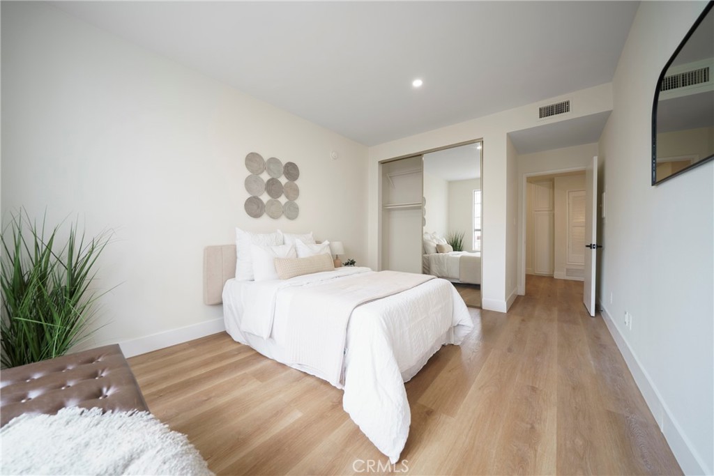 104 S Hayworth Avenue 204
