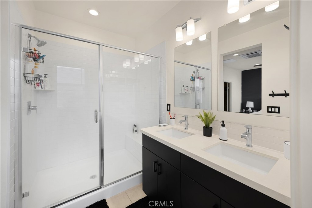 440 W Central Avenue