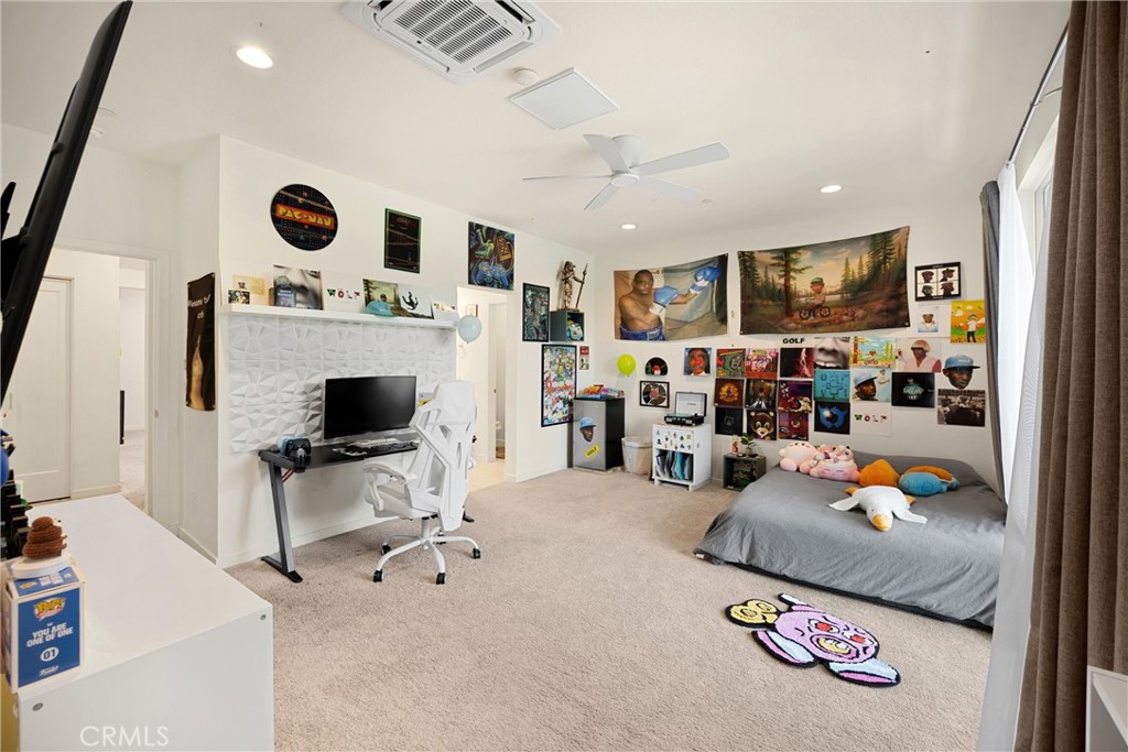 440 W Central Avenue