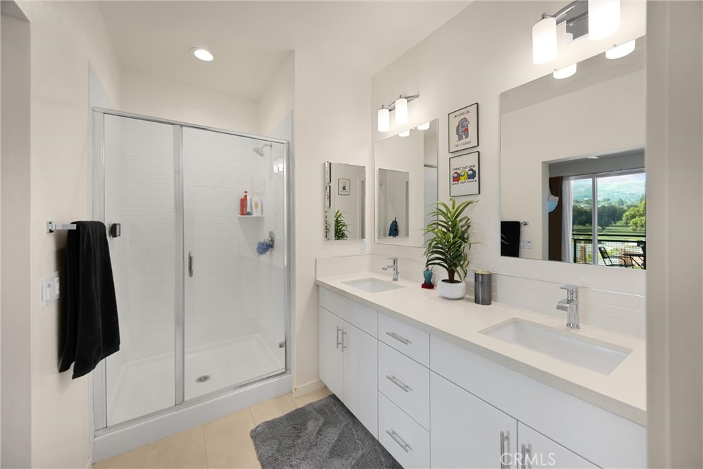 440 W Central Avenue