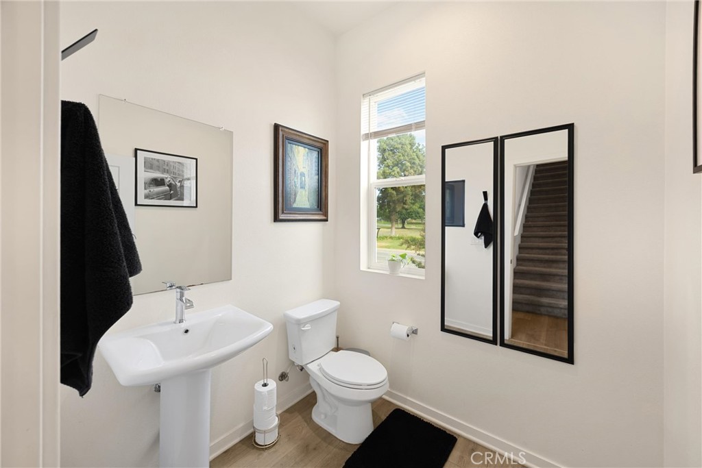 440 W Central Avenue