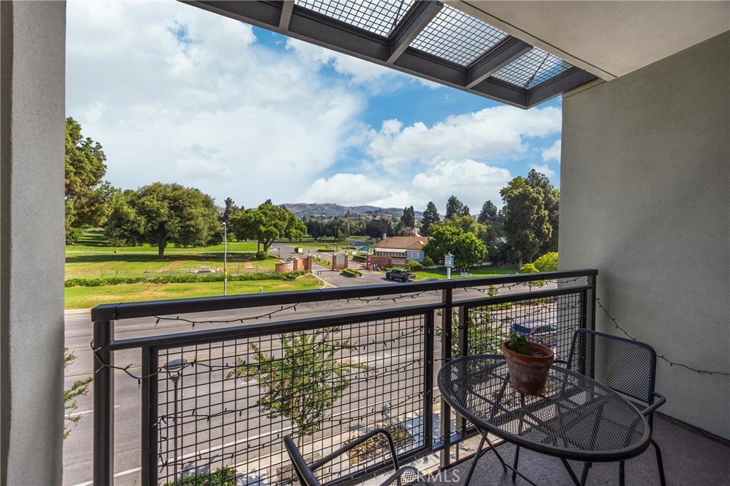 440 W Central Avenue