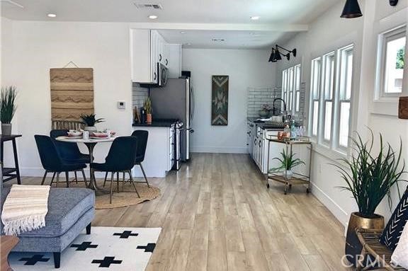 341 W Whiting Avenue W