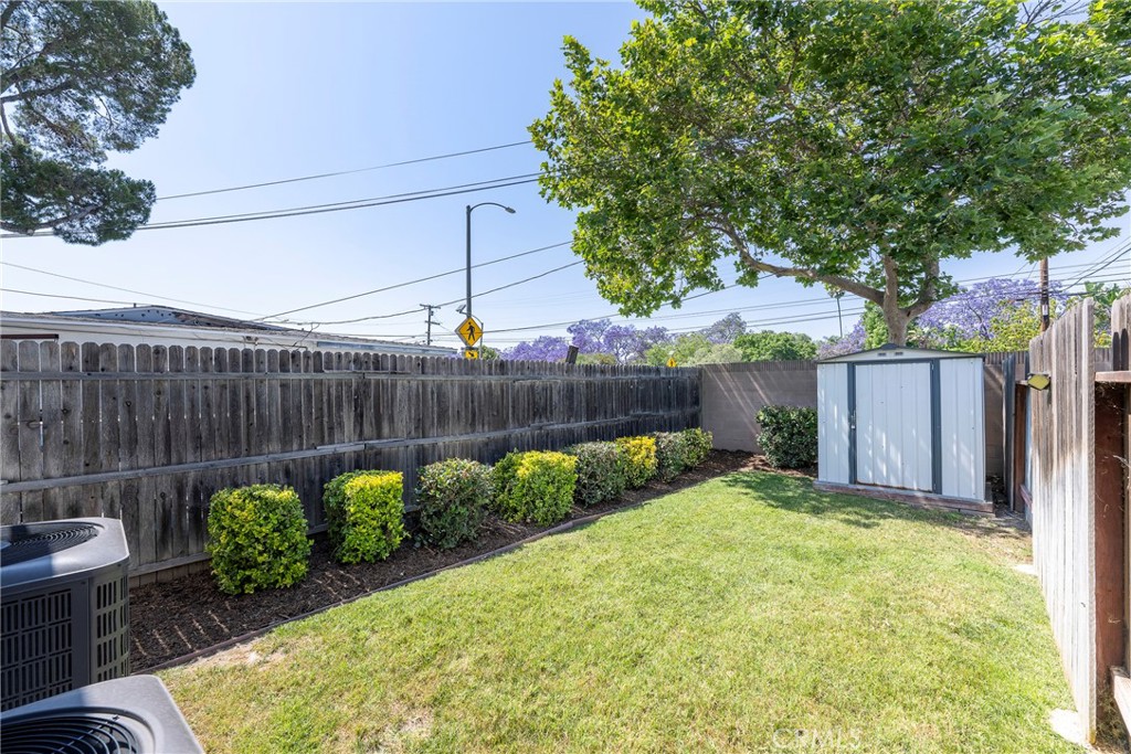 341 W Whiting Avenue W