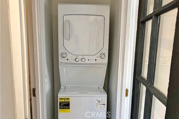 341 W Whiting Avenue W