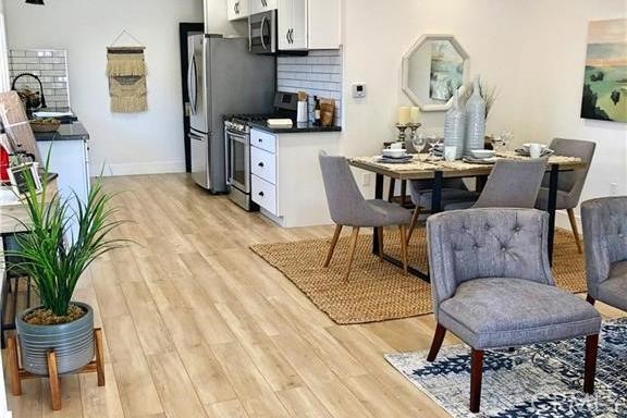 341 W Whiting Avenue W