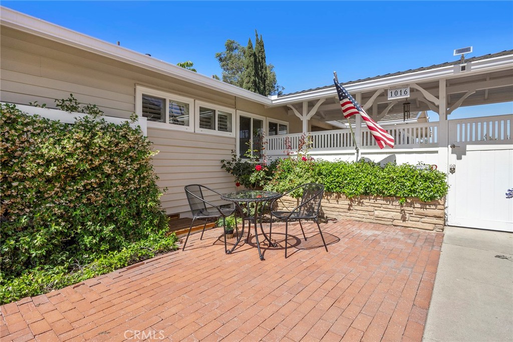 1016 N Highland Avenue