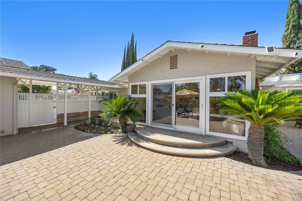 1016 N Highland Avenue