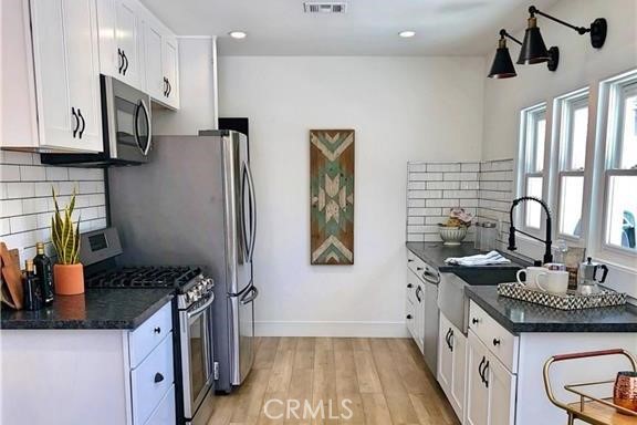 341 W Whiting Avenue