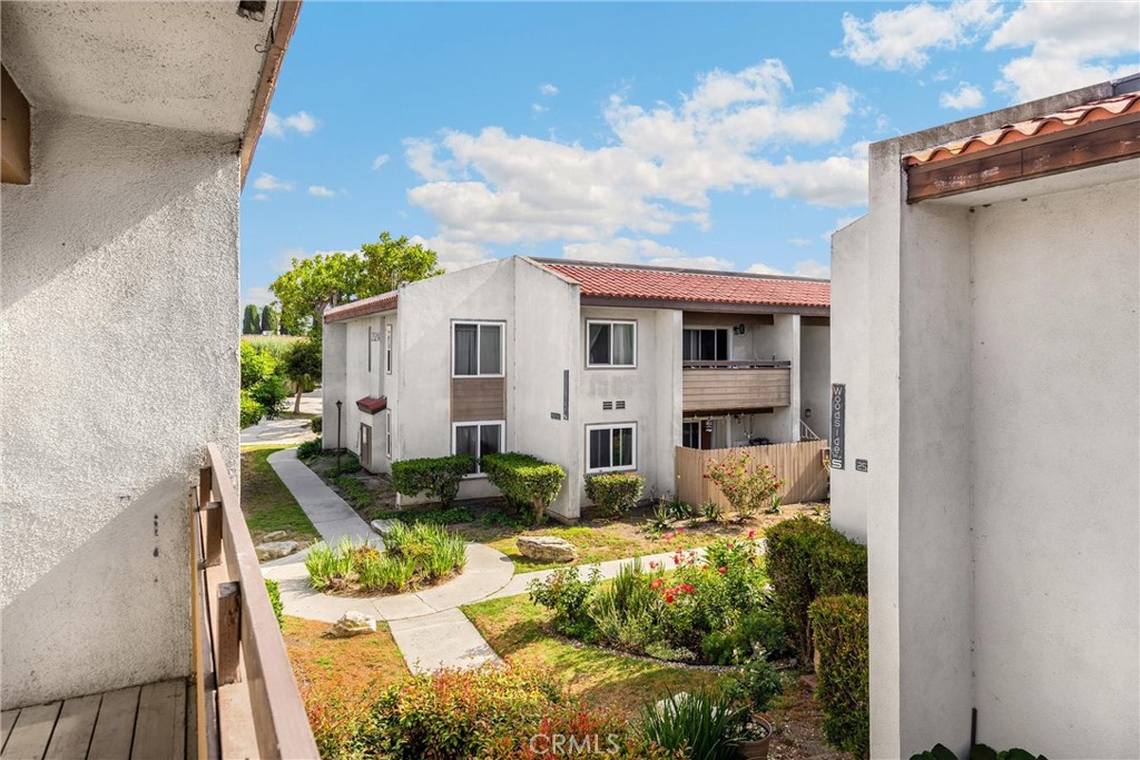 2521 W Sunflower Avenue R8