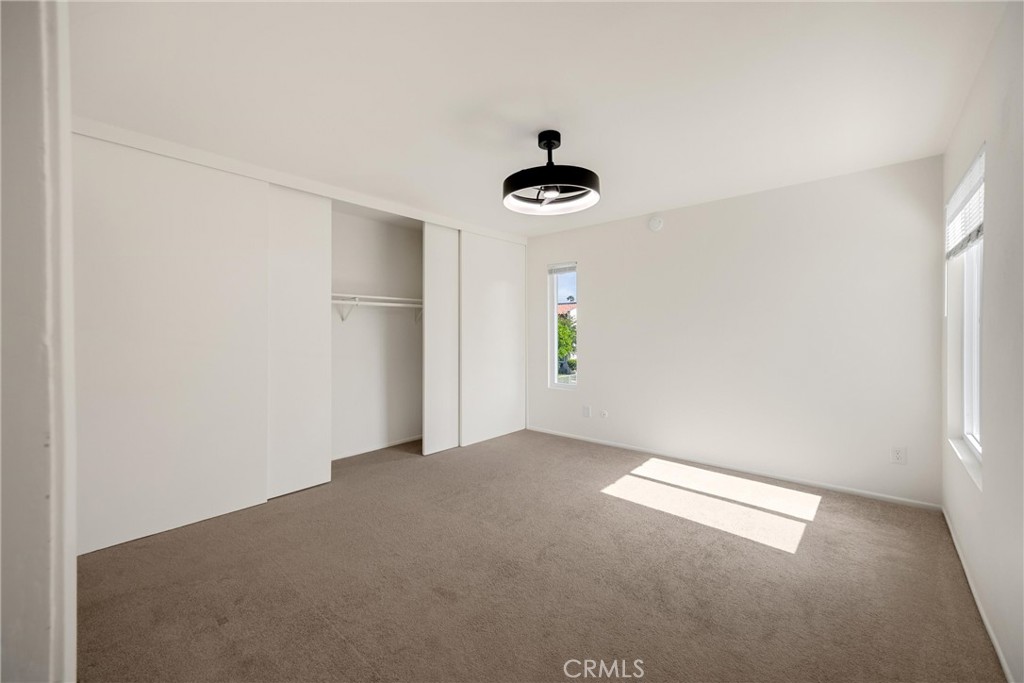 2521 W Sunflower Avenue R8