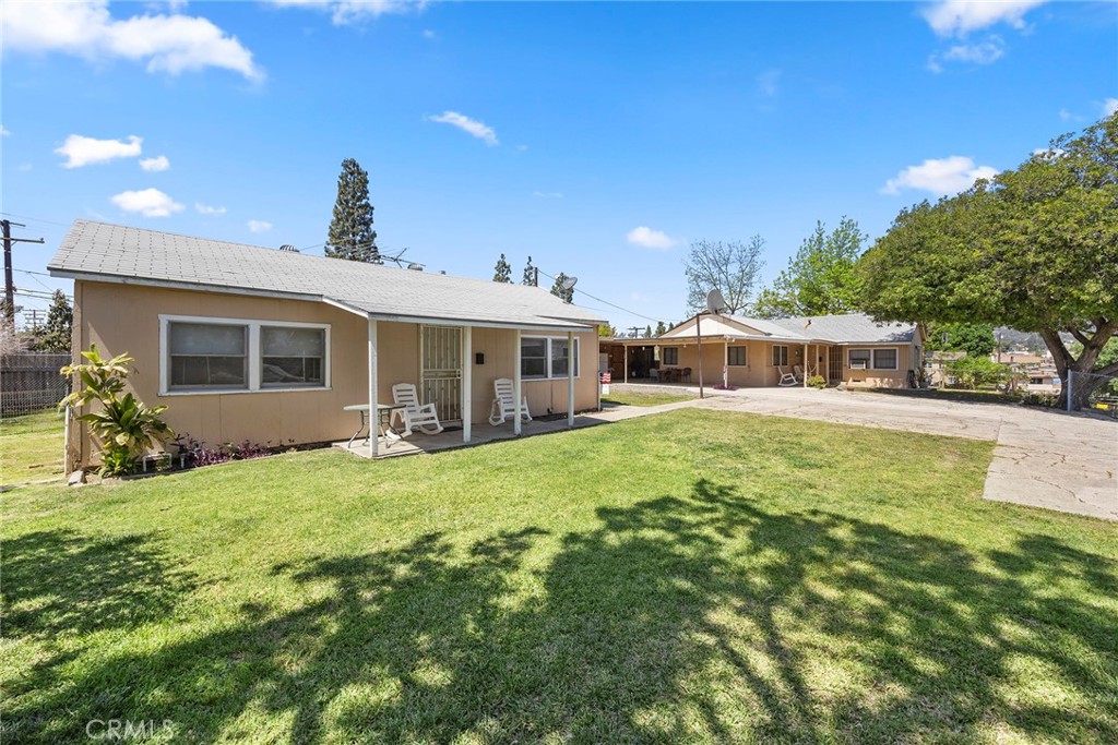 418 W Olive Avenue
