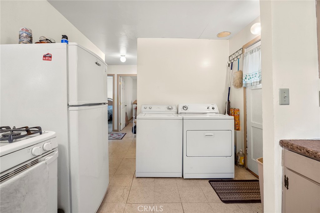 418 W Olive Avenue