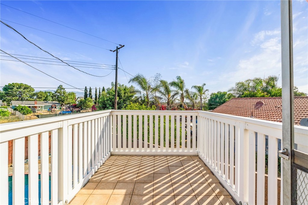 2041 Caballeros Road