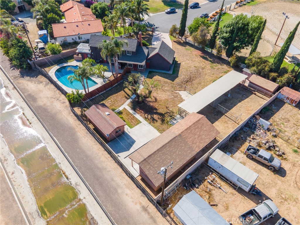 2041 Caballeros Road