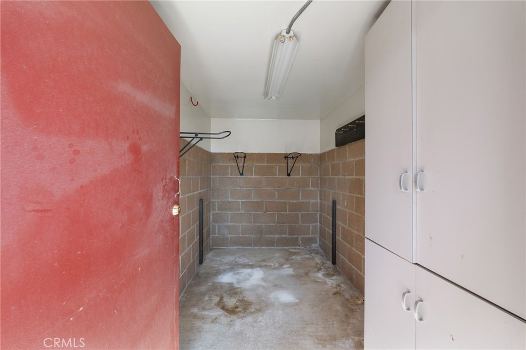 2041 Caballeros Road