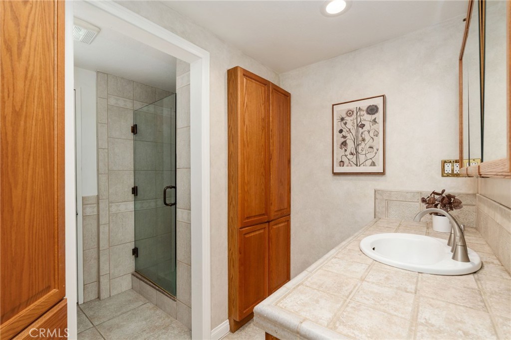 2041 Caballeros Road