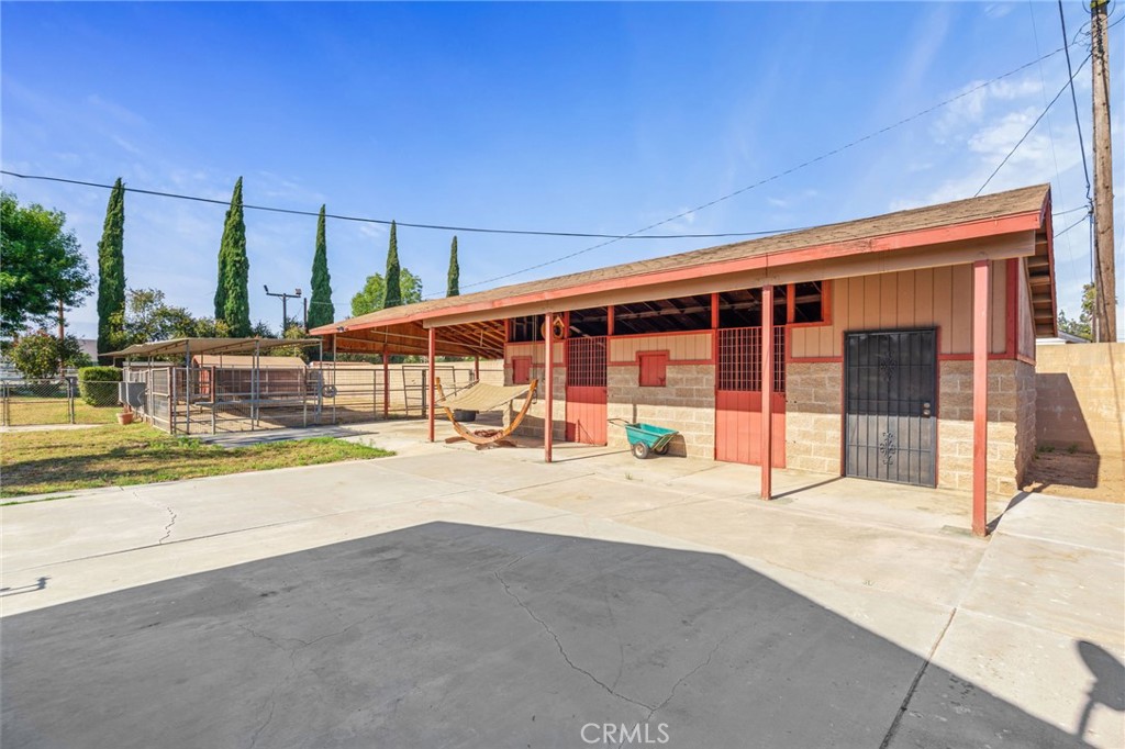 2041 Caballeros Road