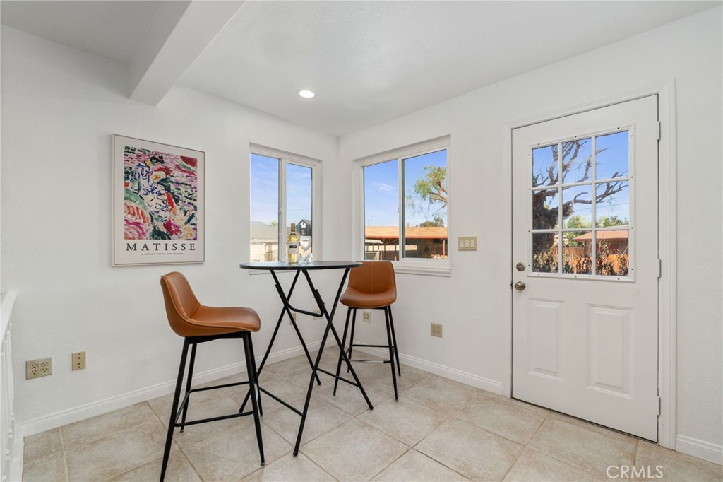 2041 Caballeros Road