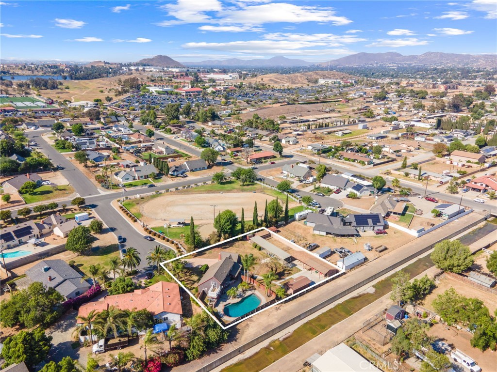 2041 Caballeros Road