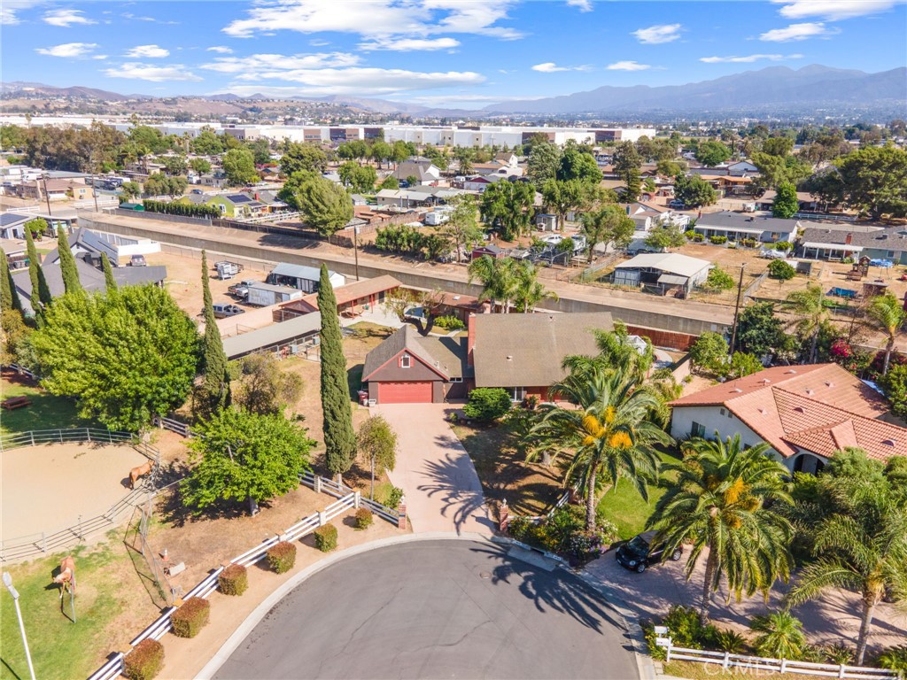 2041 Caballeros Road