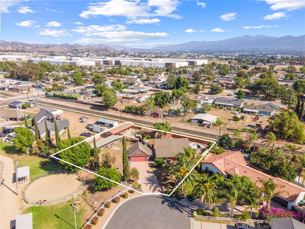 2041 Caballeros Road