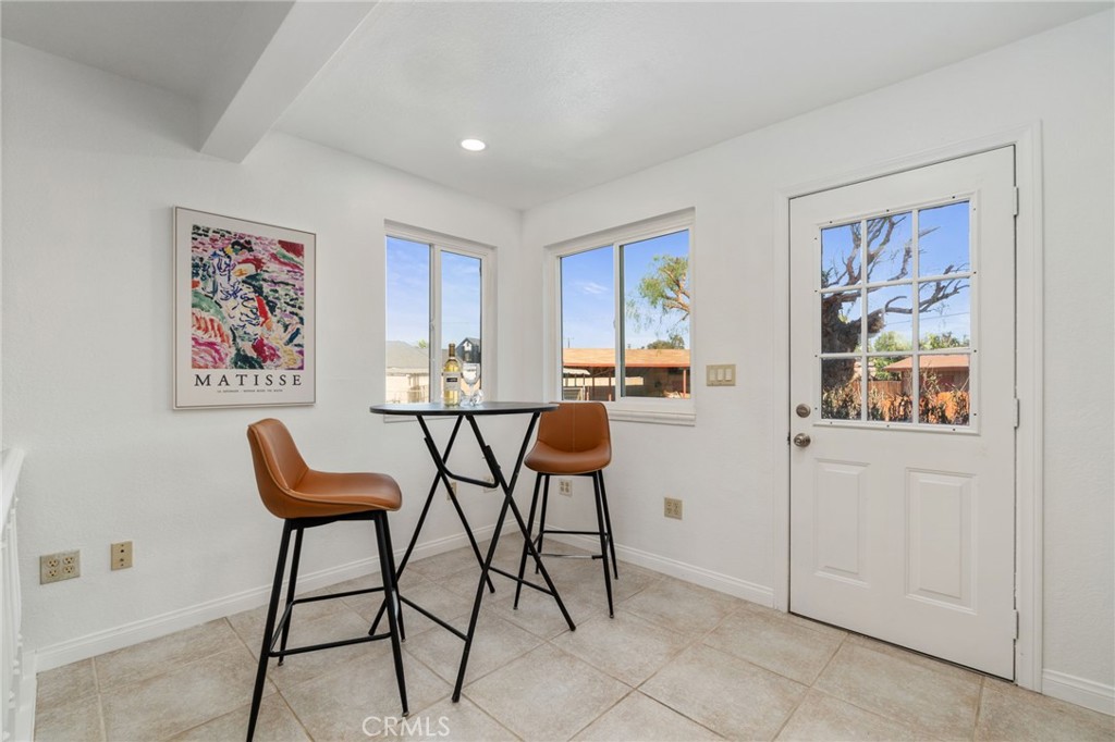 2041 Caballeros Road