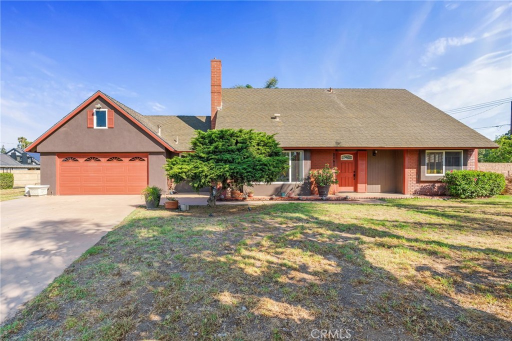 2041 Caballeros Road