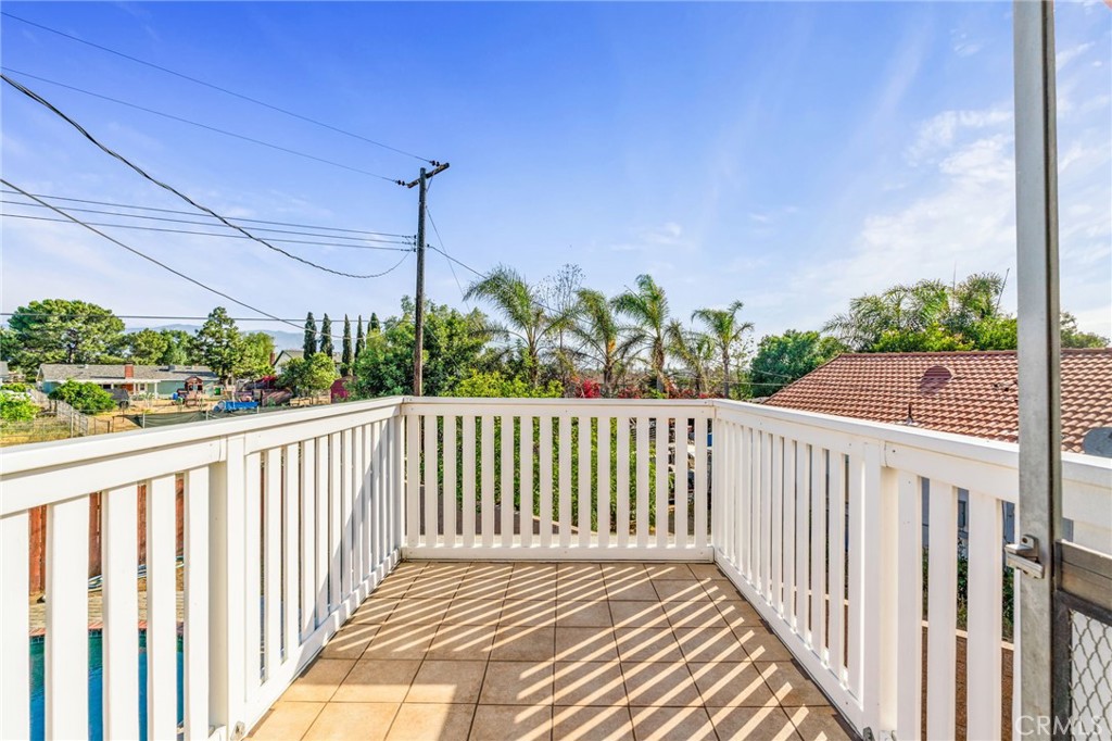 2041 Caballeros Road