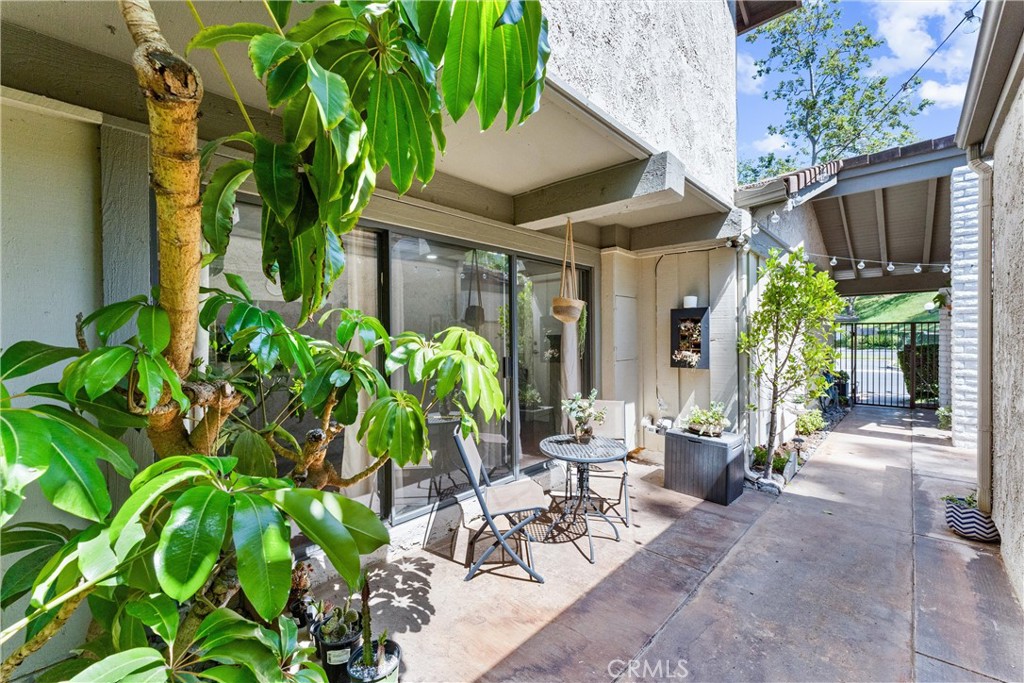 6511 E Paseo Alcazaa