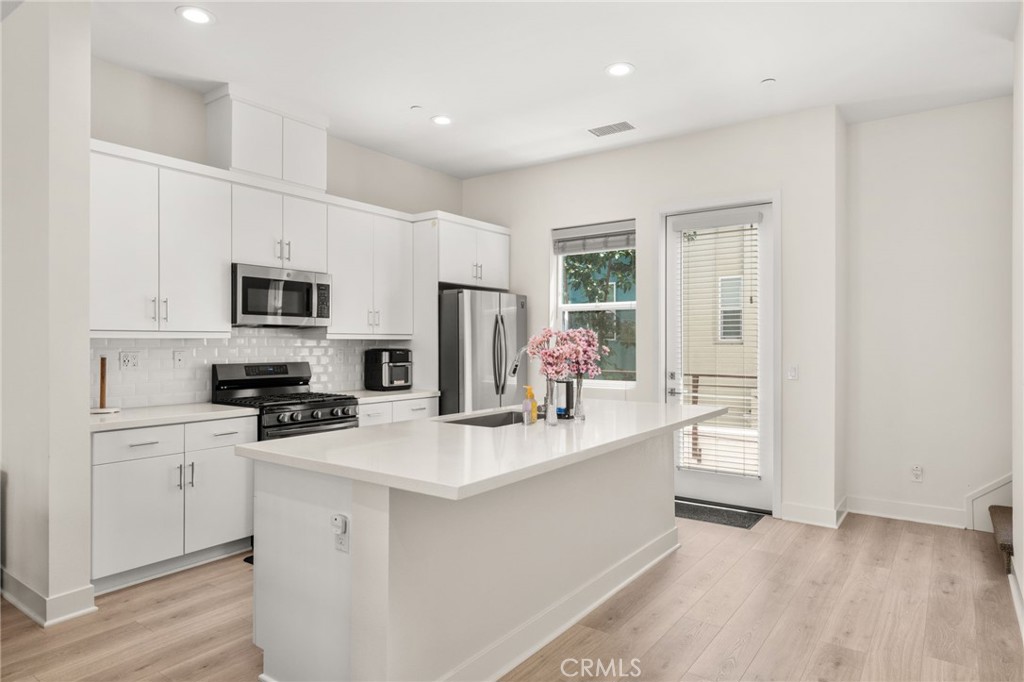 921 E Mason Lane 28