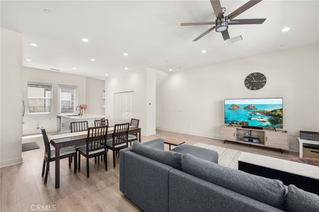 921 E Mason Lane 28
