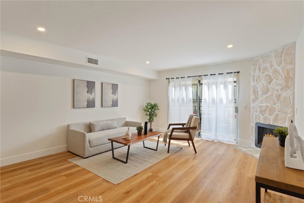 525 E Verdugo Avenue E