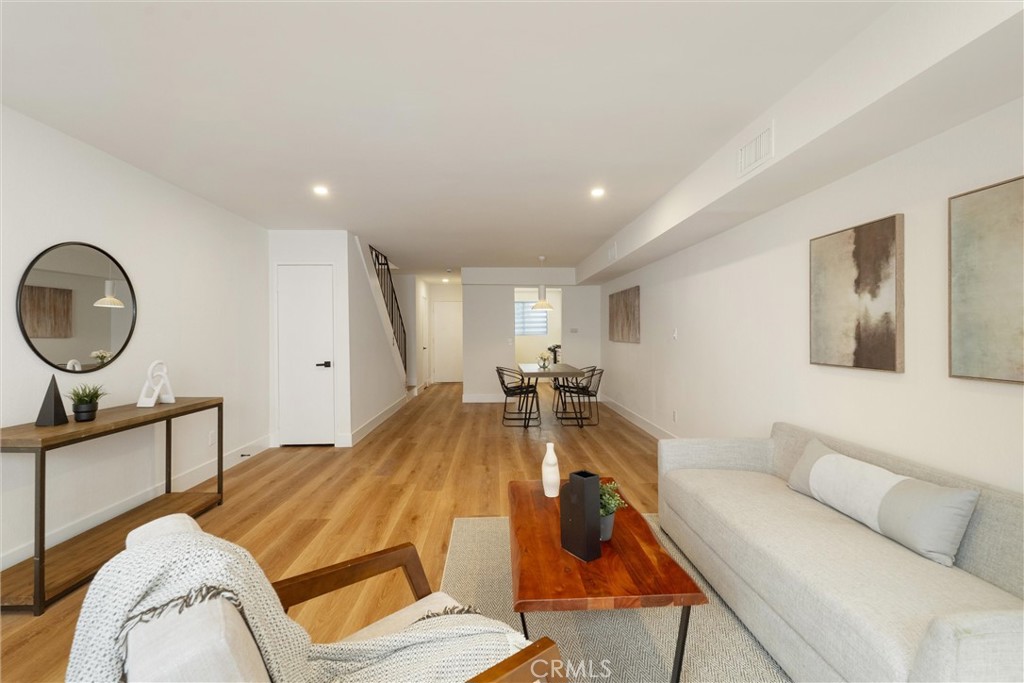 525 E Verdugo Avenue E