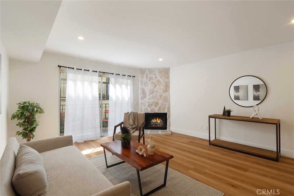 525 E Verdugo Avenue E