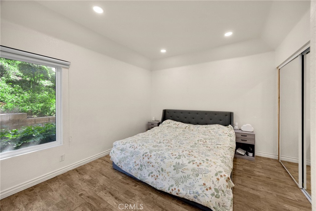22709 Lakeway Dr 493
