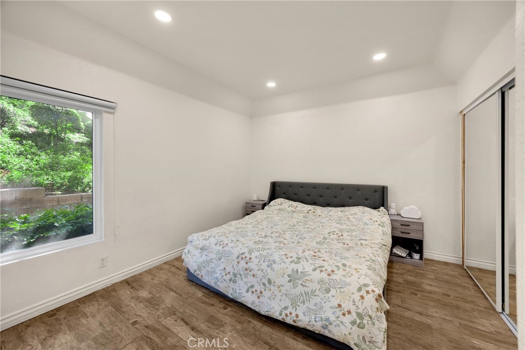 22709 Lakeway Dr 493