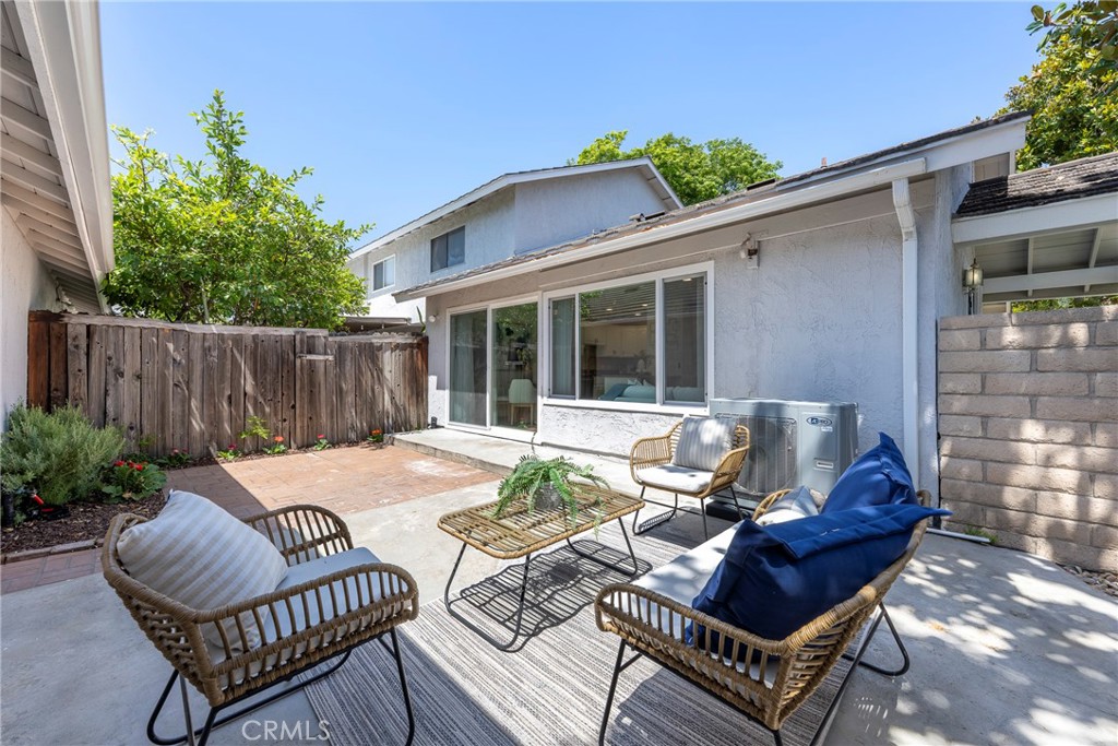 2302 Cayuga Avenue
