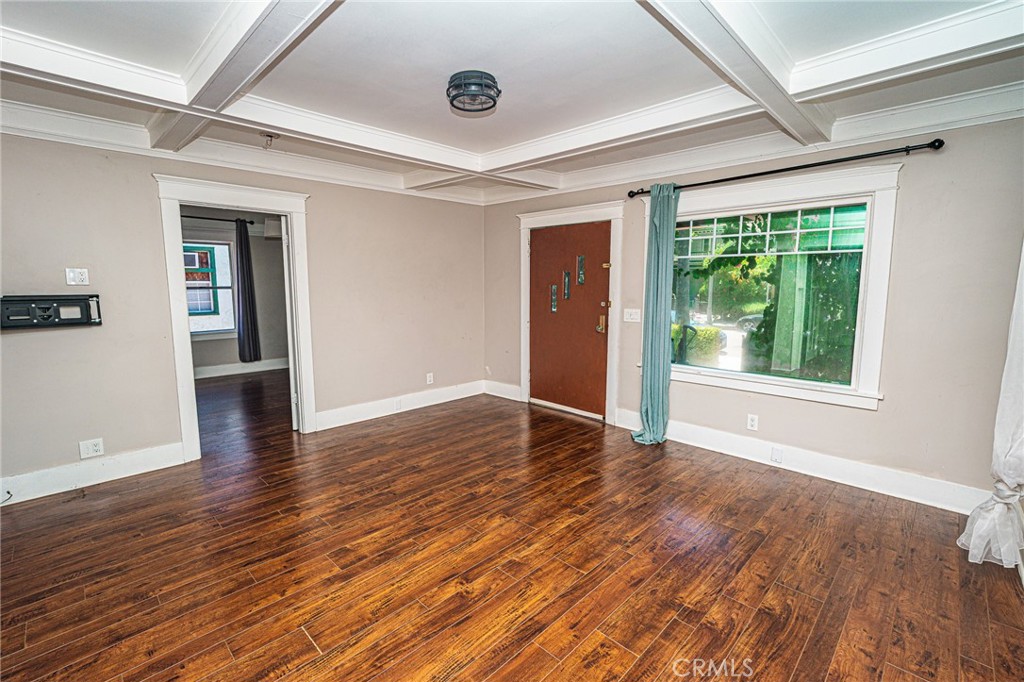 220 Palm Place