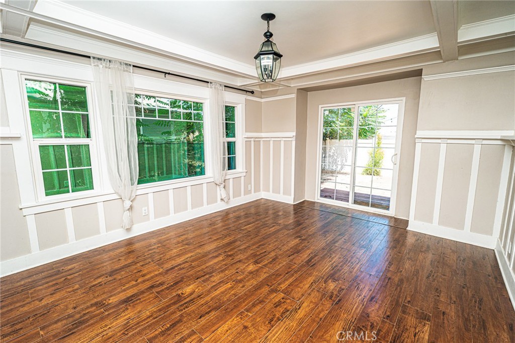 220 Palm Place