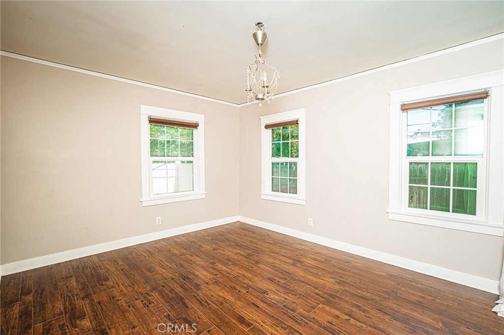 220 Palm Place