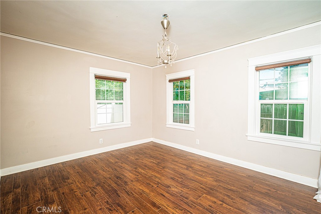 220 Palm Place