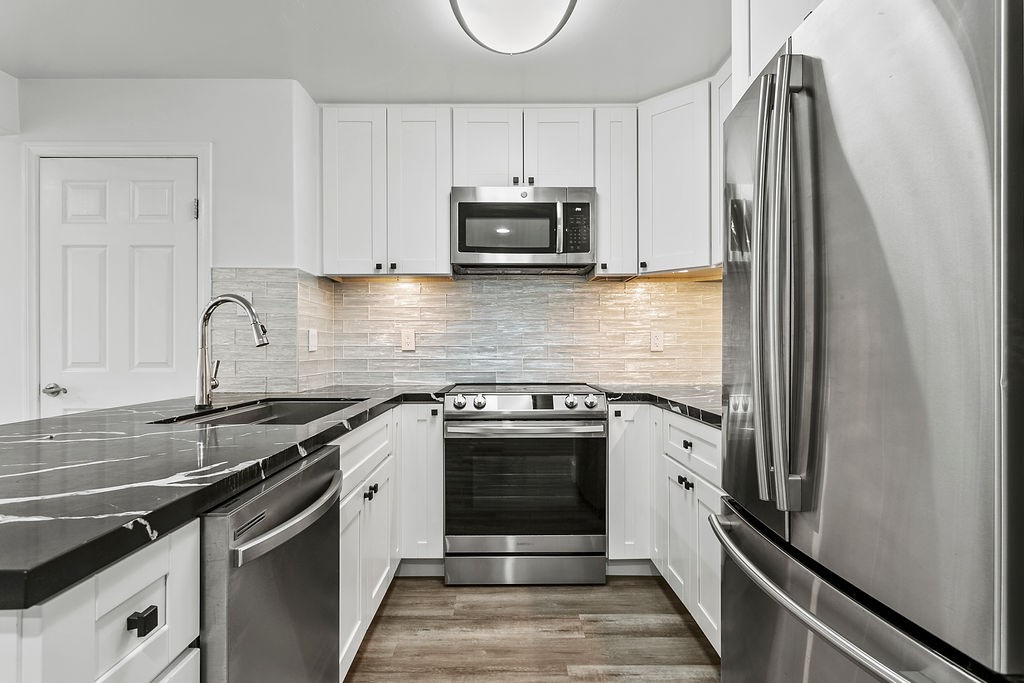 5404 Balboa Arms Drive 369