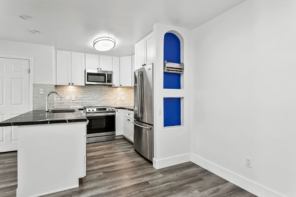 5404 Balboa Arms Drive 369