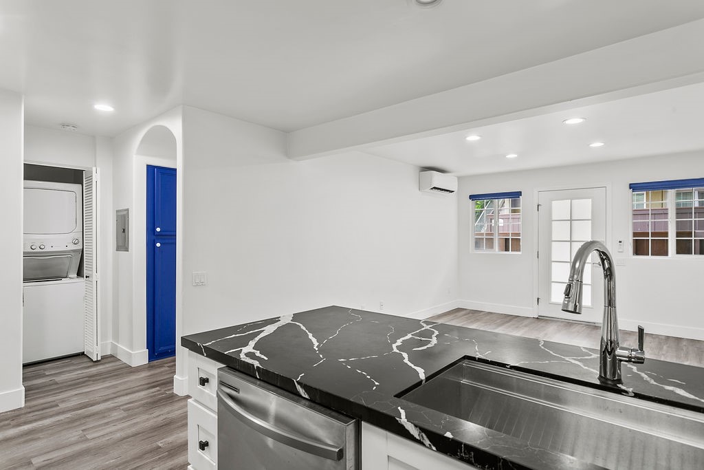5404 Balboa Arms Drive 369