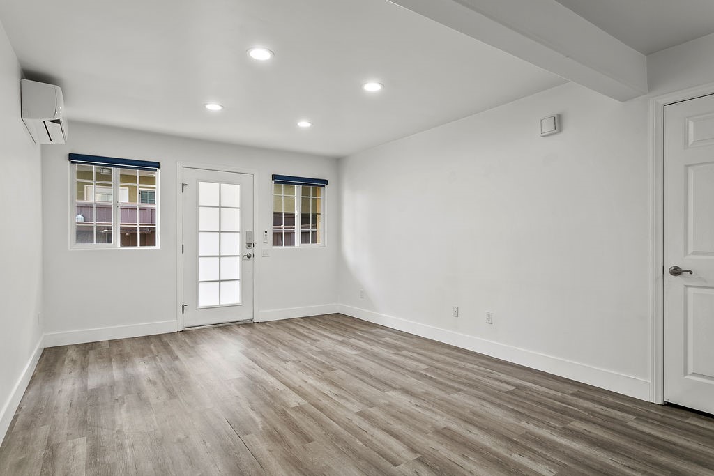 5404 Balboa Arms Drive 369