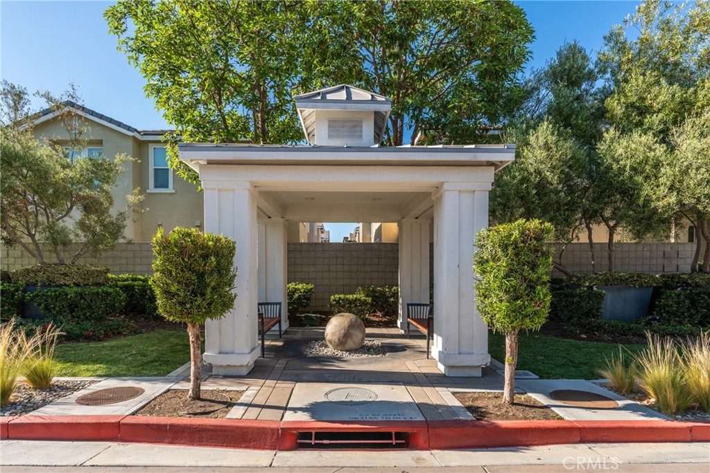 698 Americana Drive