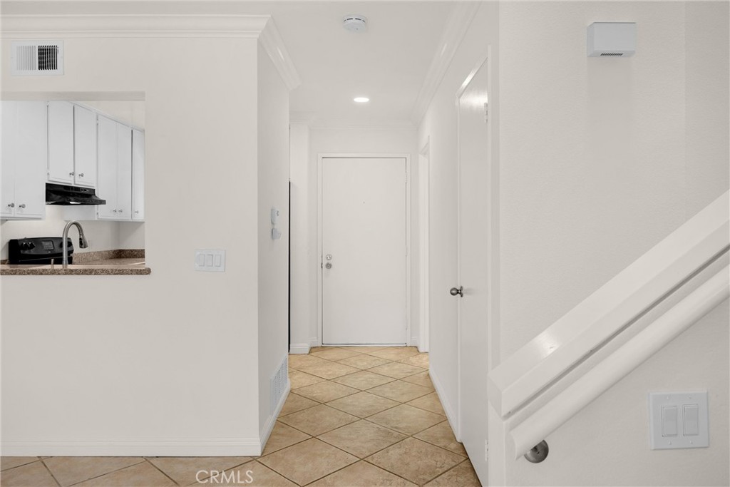 307 N Singingwood Street 32